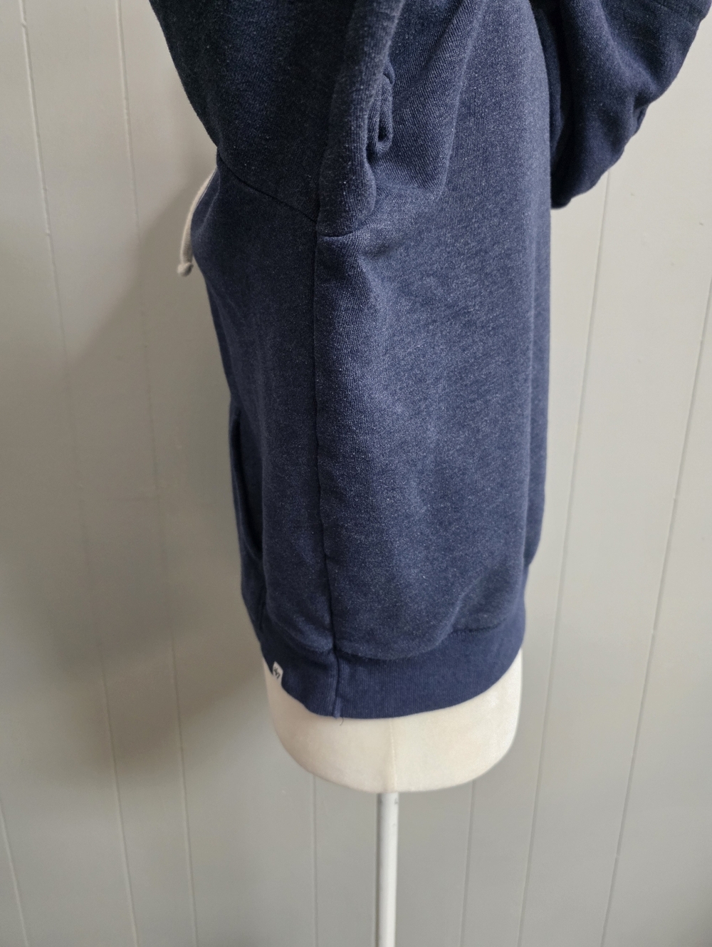 Seattle Seahawks Navy Blue Hoodie Size S - Picture 6 of 12